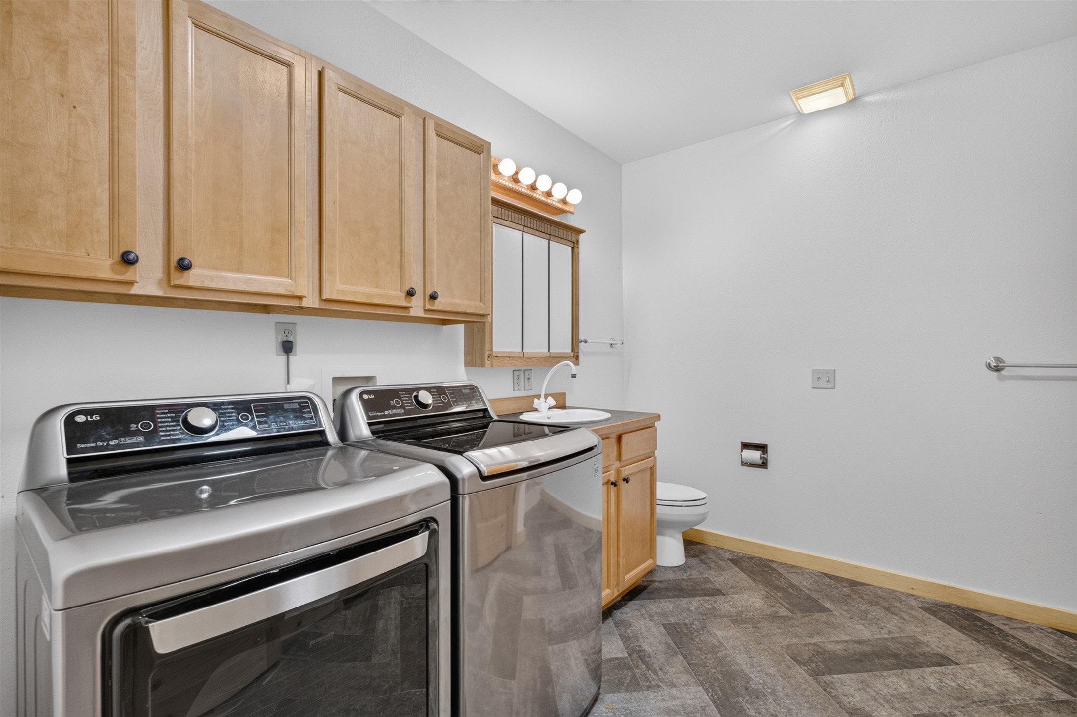 160 Hilltop Vista Loop