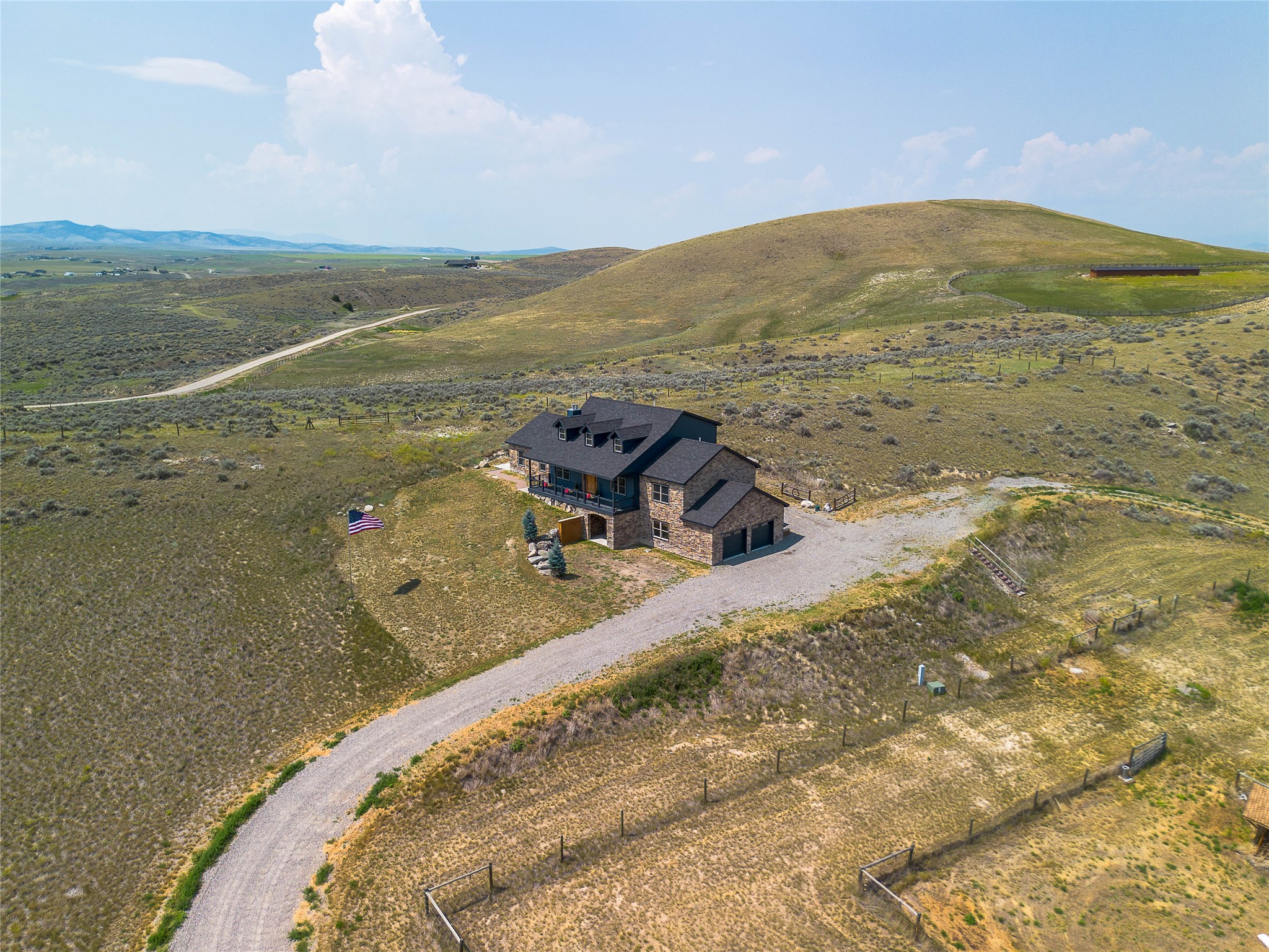 160 Hilltop Vista Loop