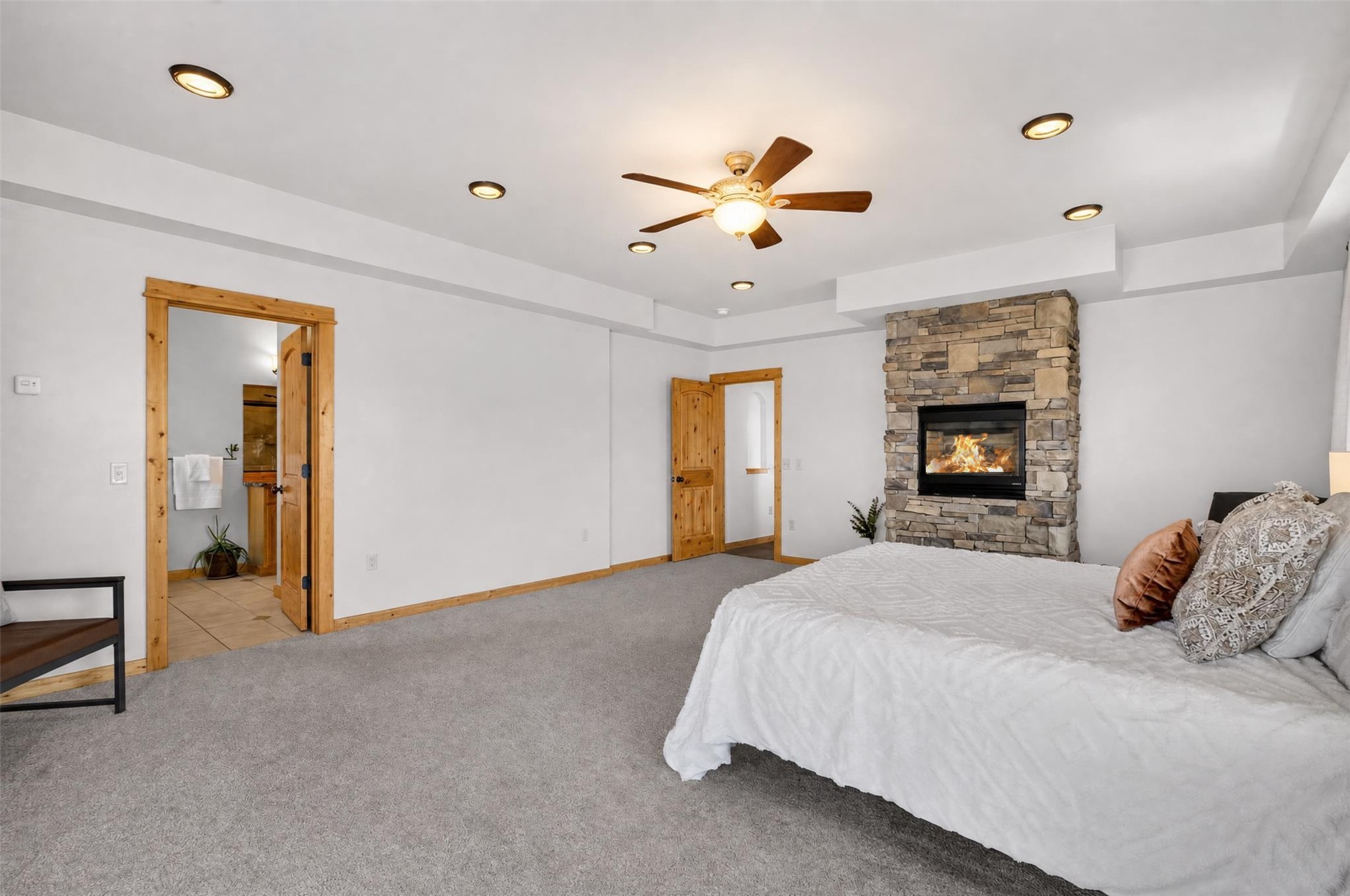 160 Hilltop Vista Loop