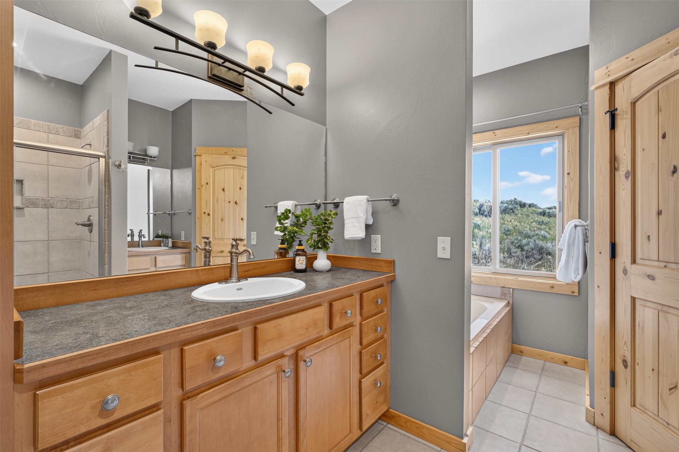 160 Hilltop Vista Loop