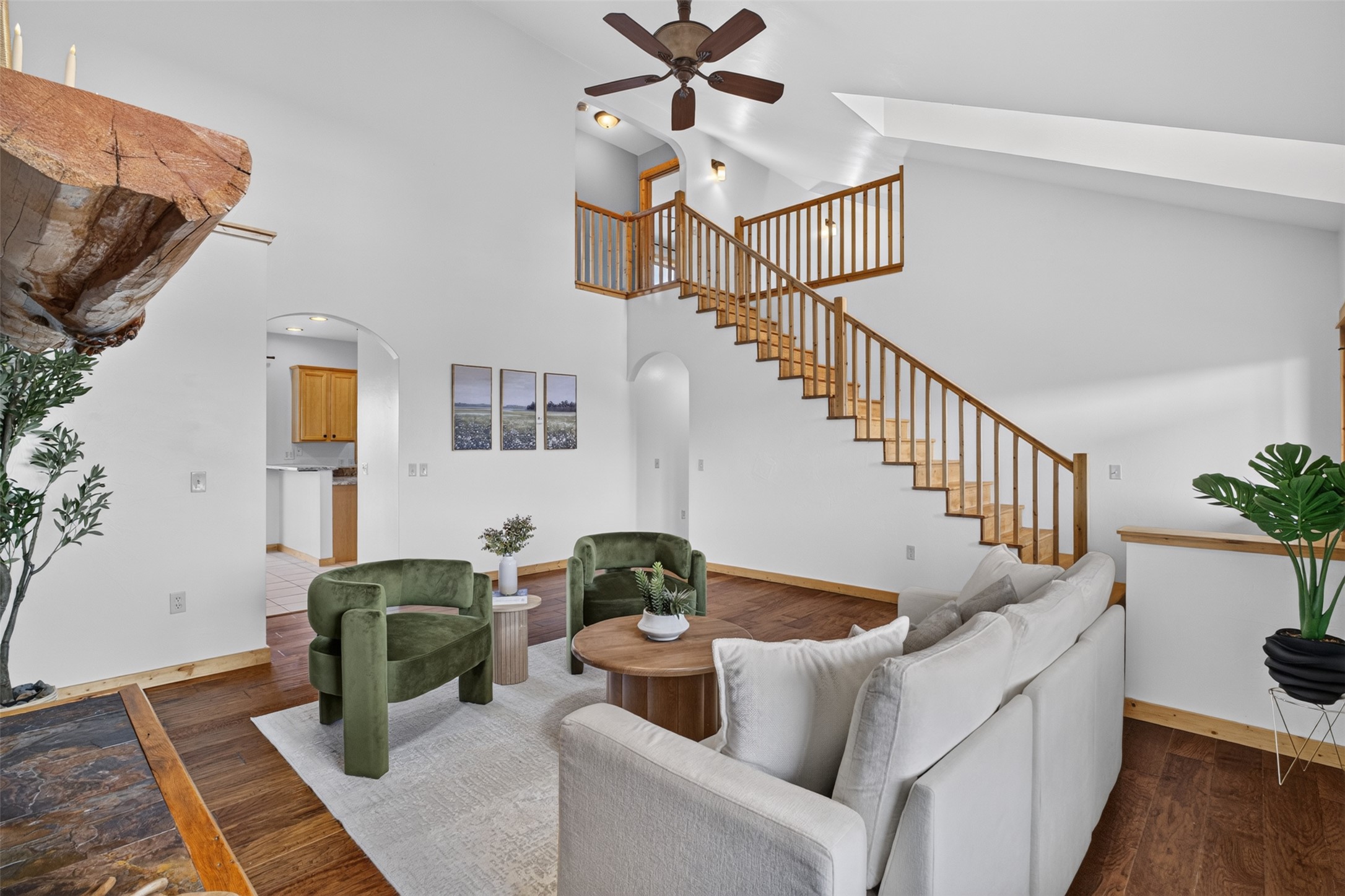 160 Hilltop Vista Loop