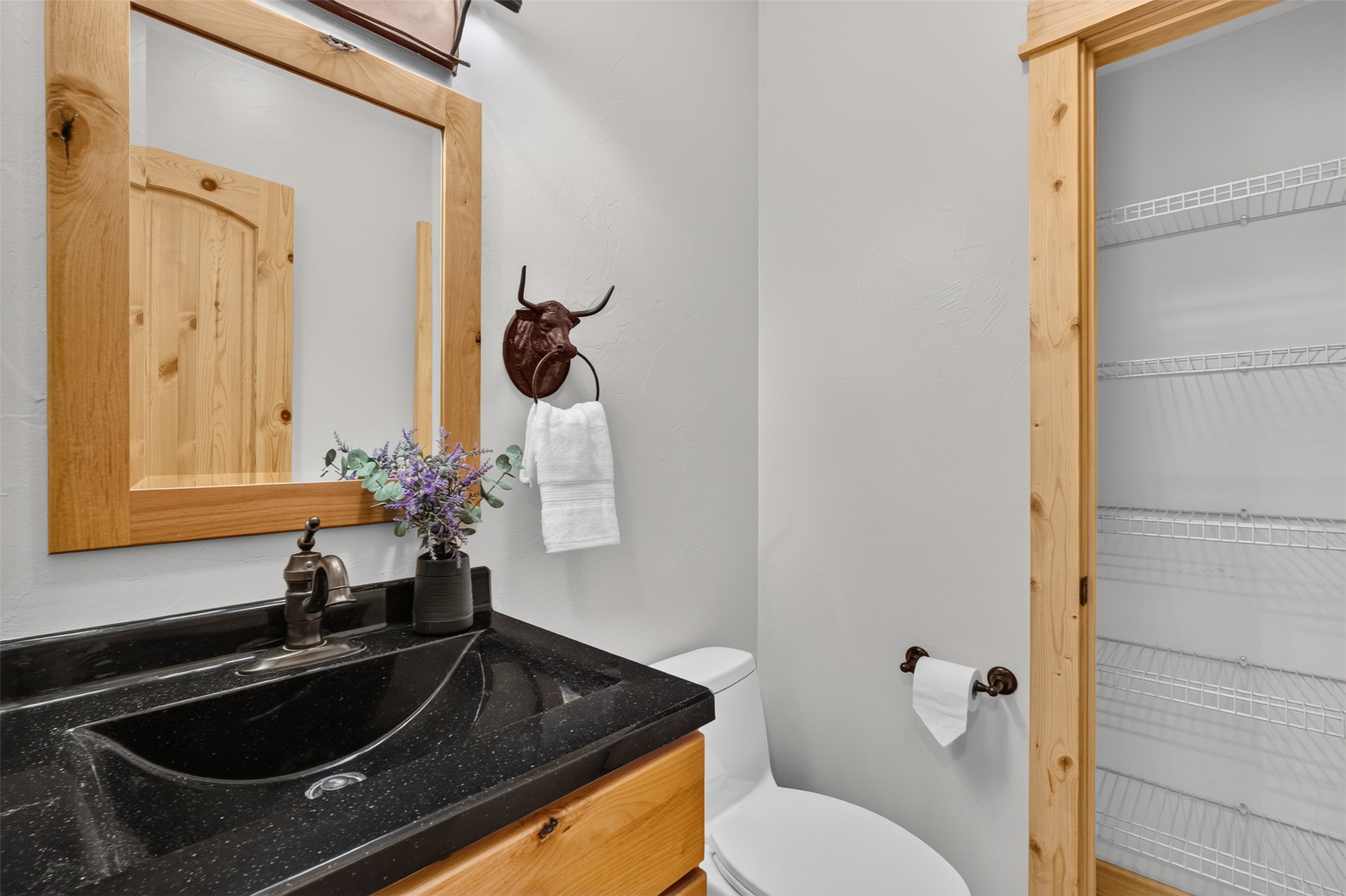 160 Hilltop Vista Loop