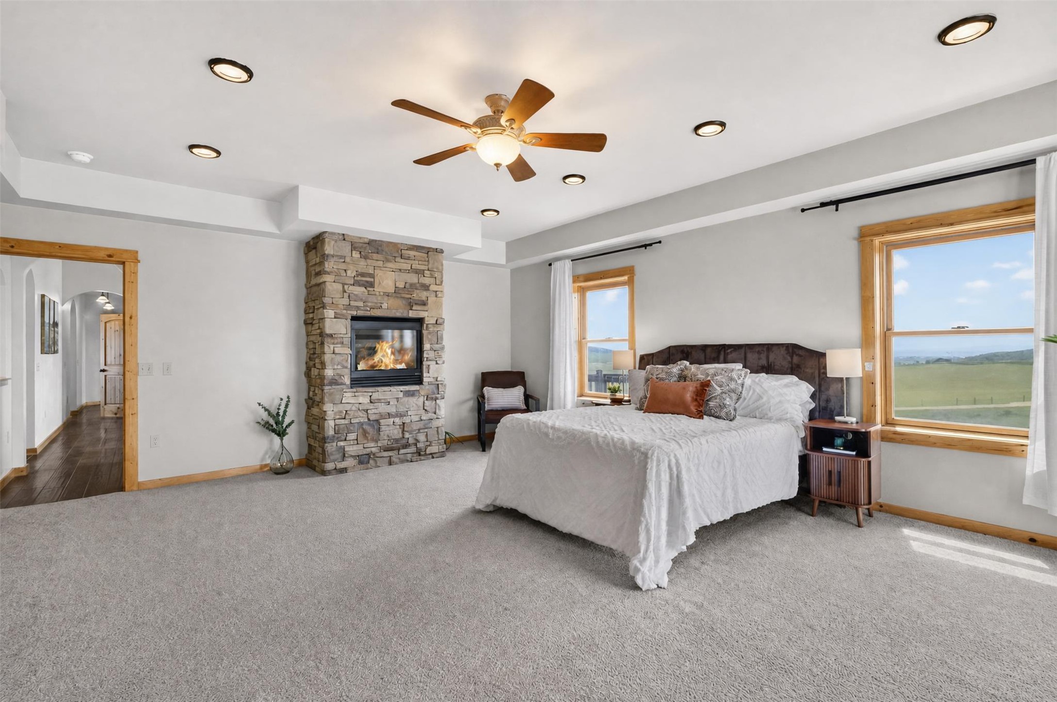 160 Hilltop Vista Loop