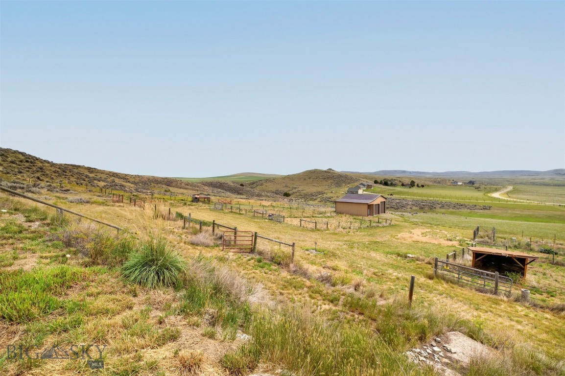 160 Hilltop Vista Loop