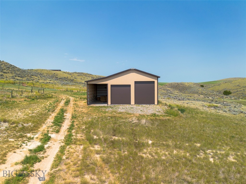 160 Hilltop Vista Loop