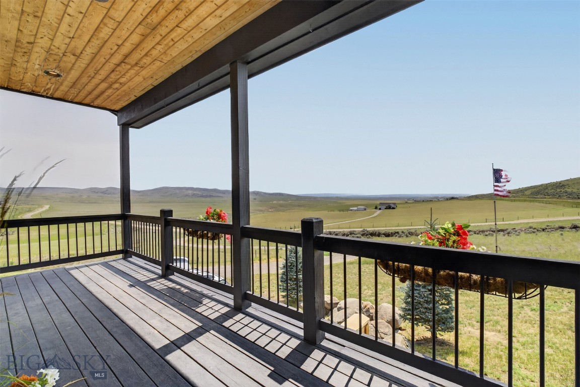 160 Hilltop Vista Loop