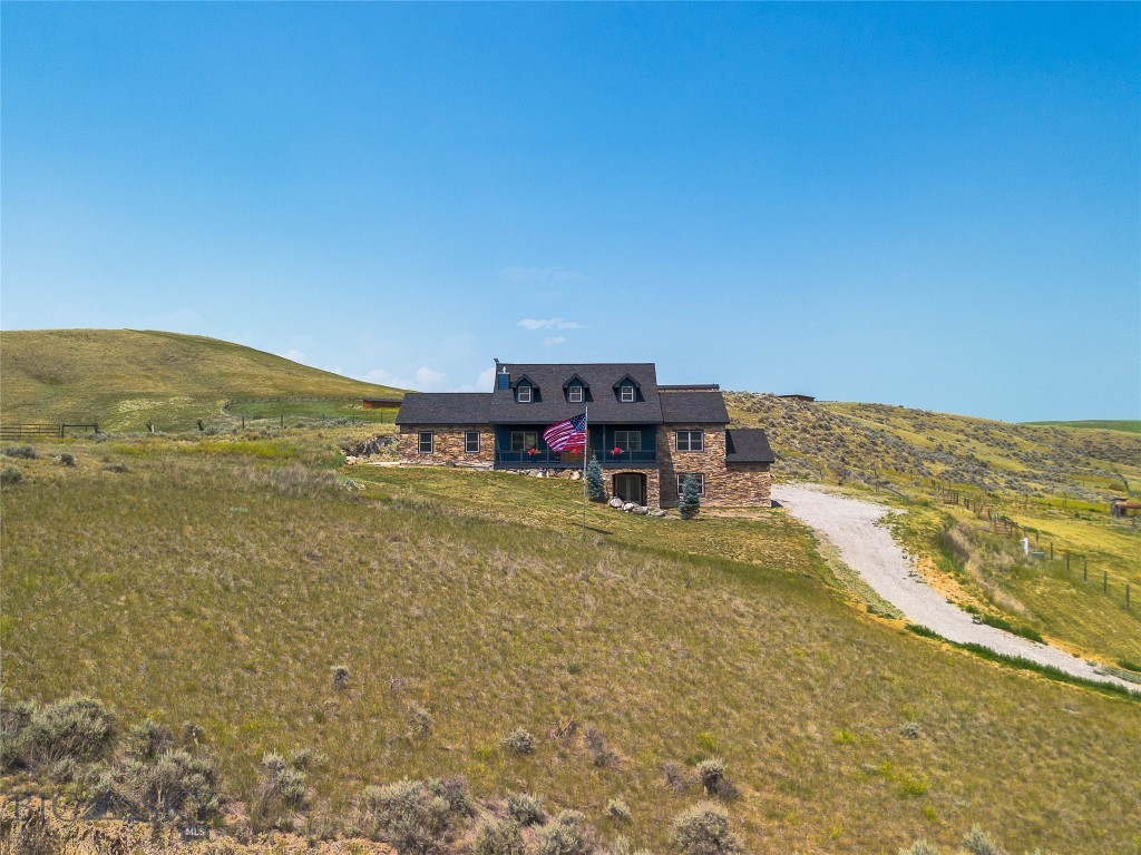 160 Hilltop Vista Loop