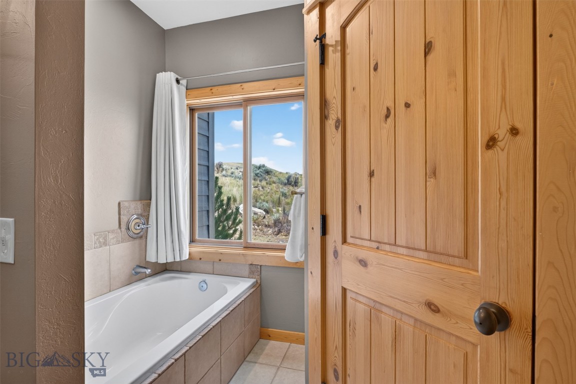 160 Hilltop Vista Loop