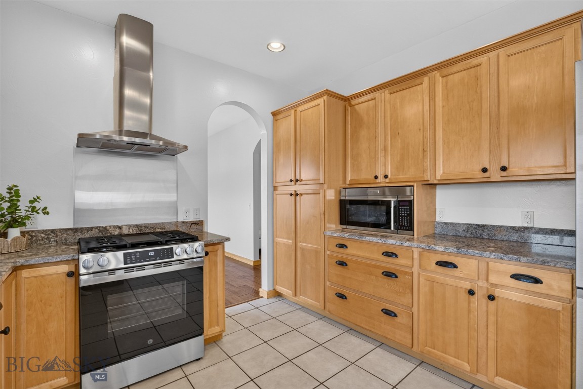 160 Hilltop Vista Loop