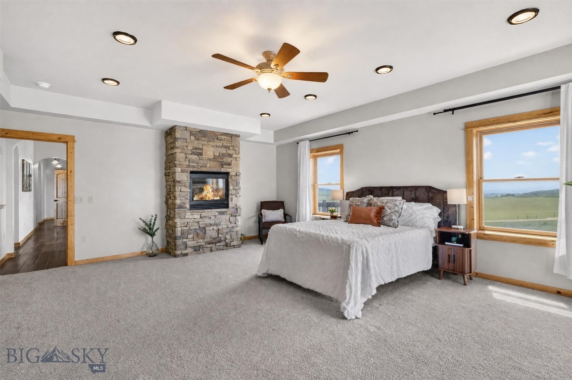 160 Hilltop Vista Loop