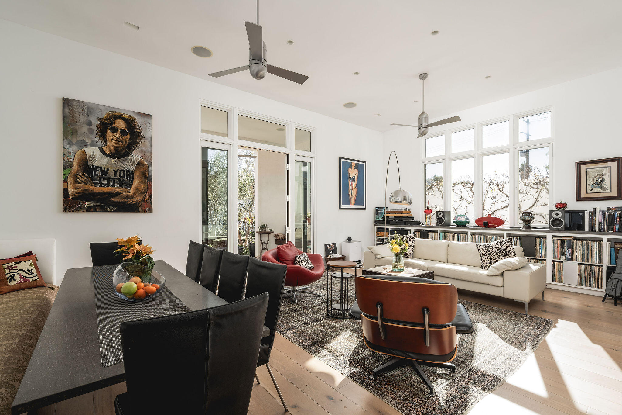 411 E Carrillo Street