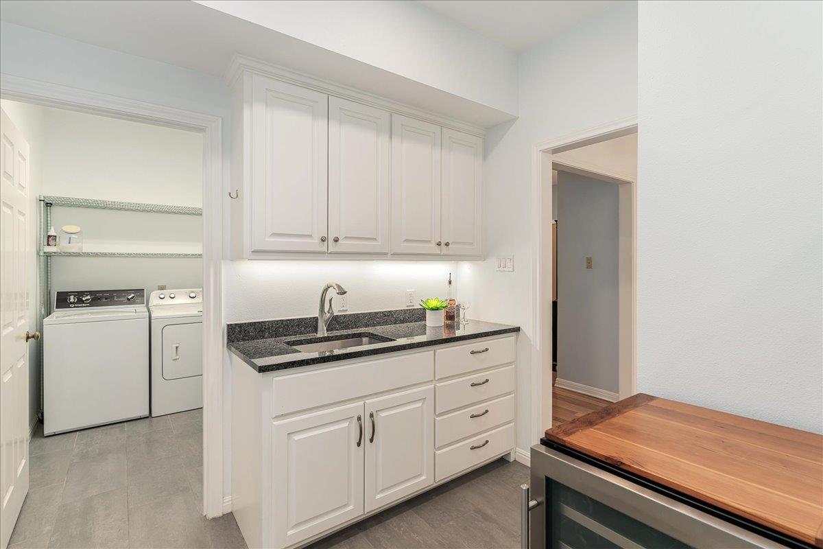 8300 SPANISH OAK CIR