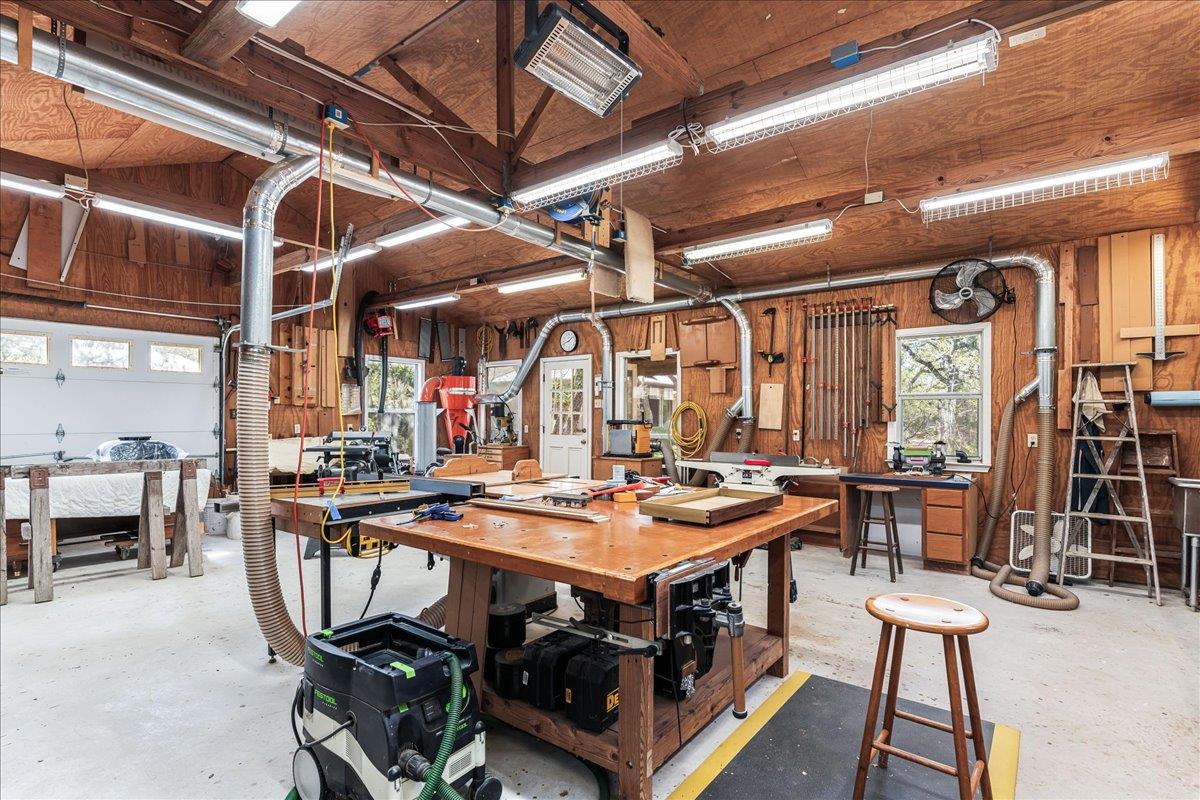 8300 SPANISH OAK CIR