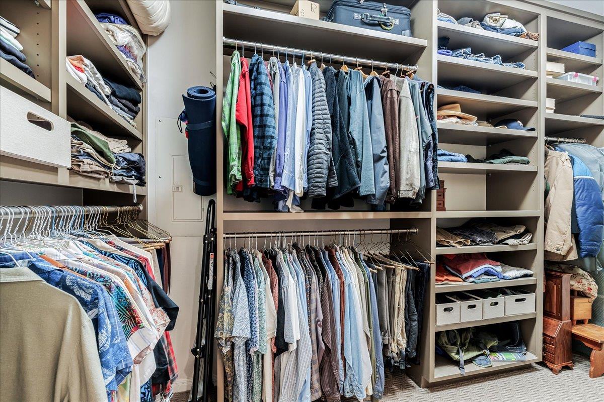 8300 SPANISH OAK CIR