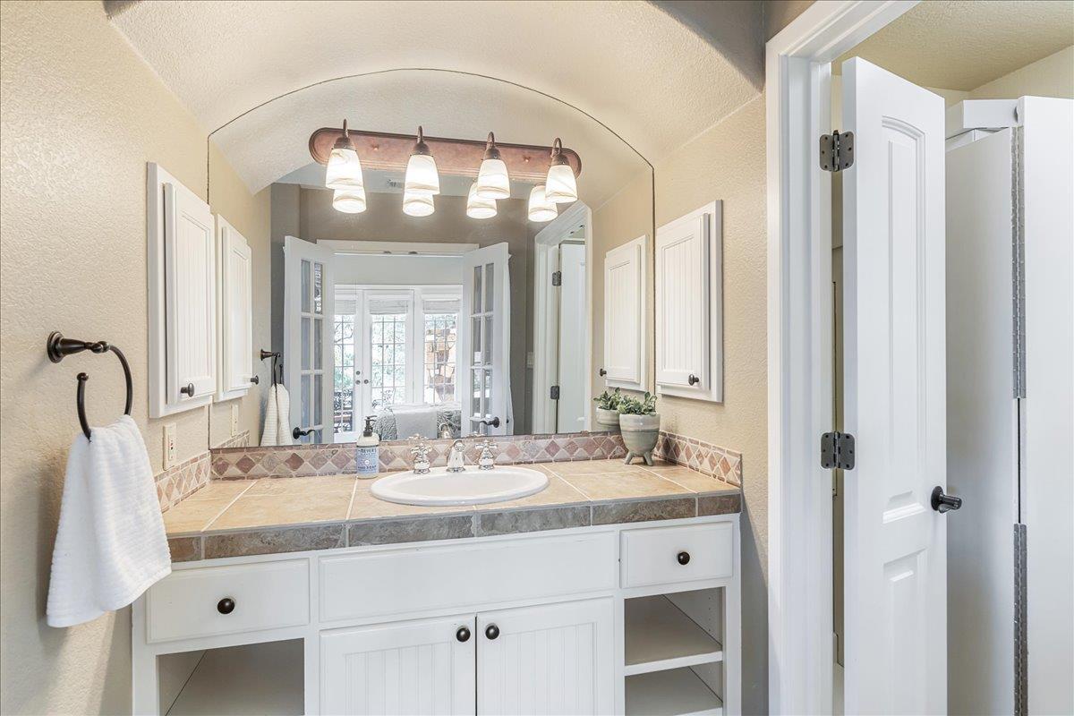 2808 & 2804 Fall Creek Estates DR