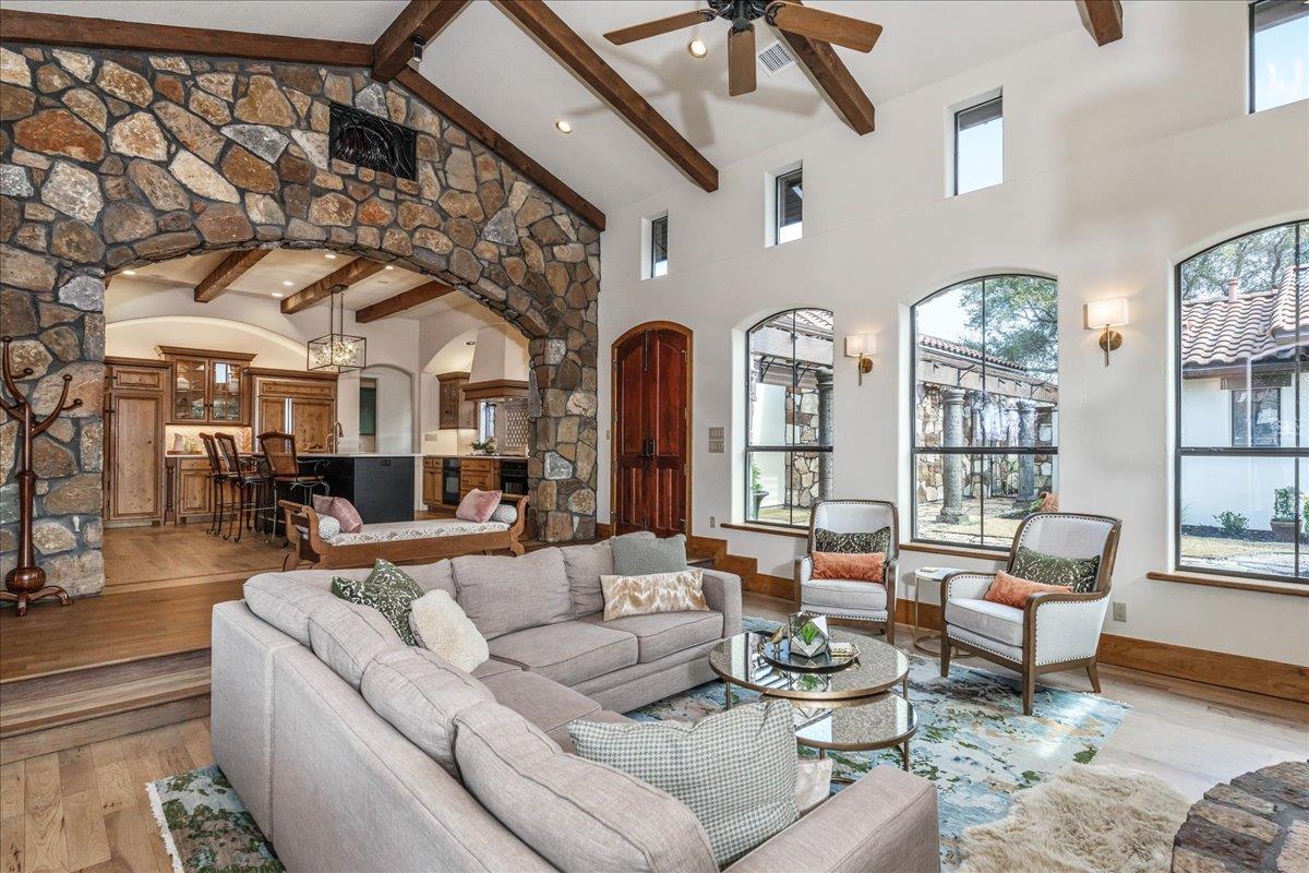 2808 & 2804 Fall Creek Estates DR