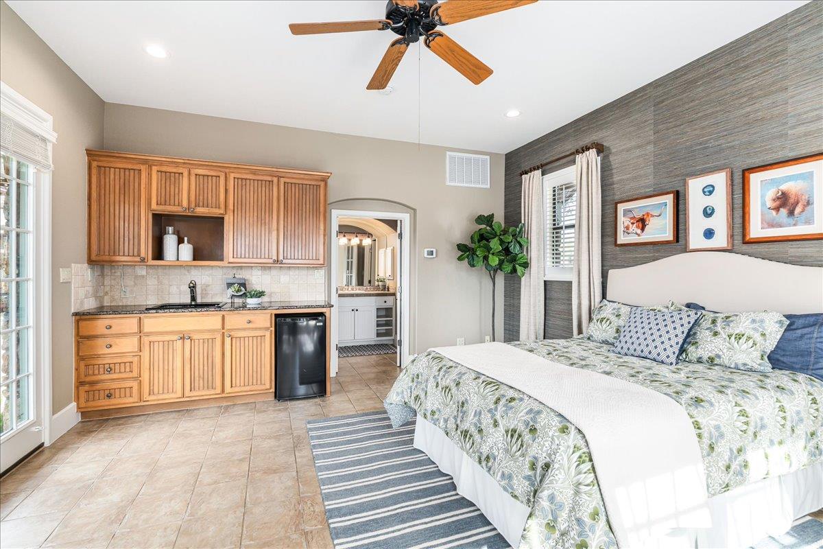 2808 & 2804 Fall Creek Estates DR