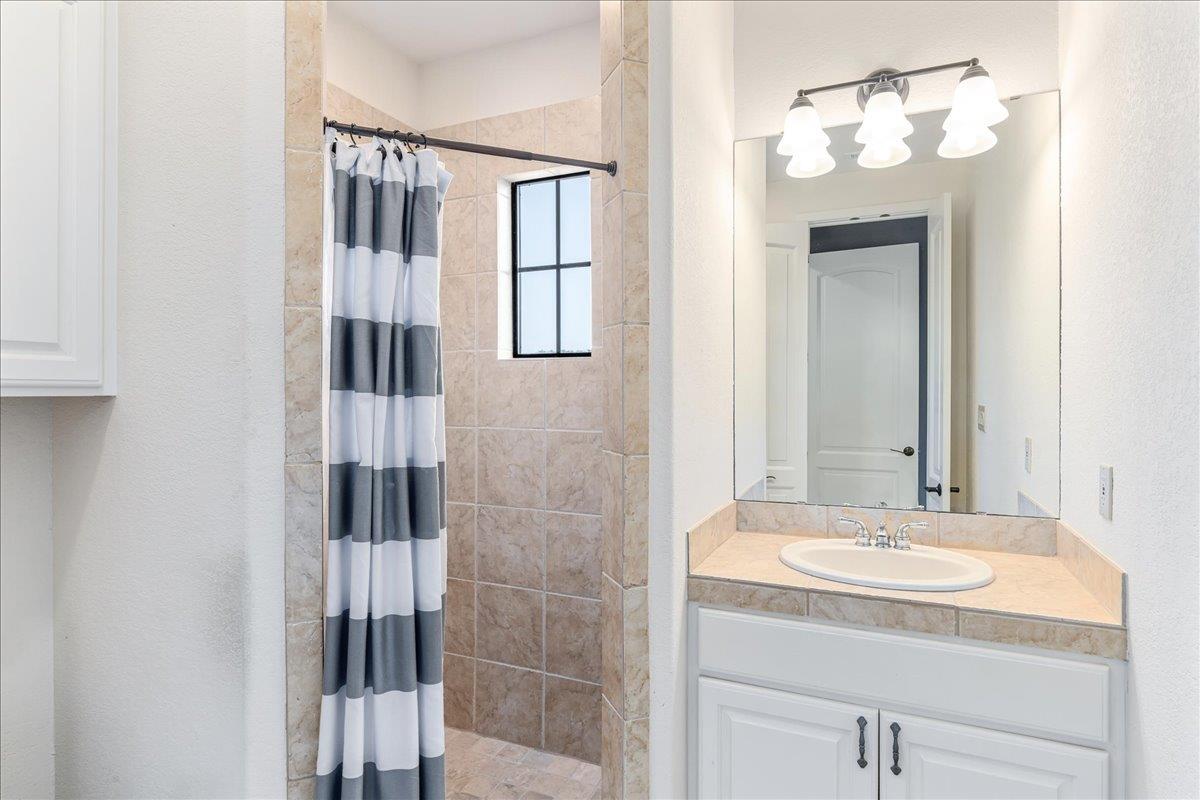 2808 & 2804 Fall Creek Estates DR