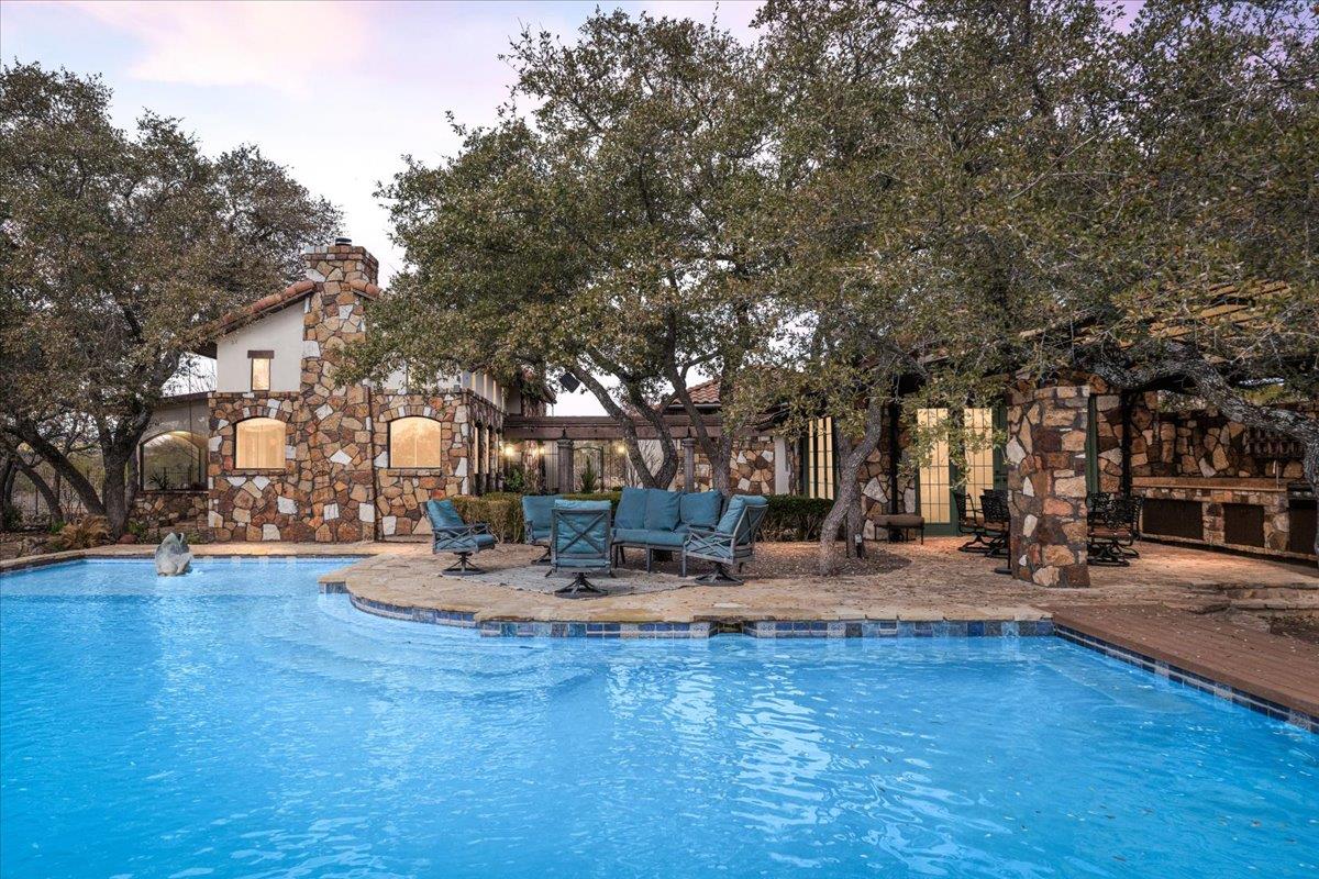 2808 & 2804 Fall Creek Estates DR