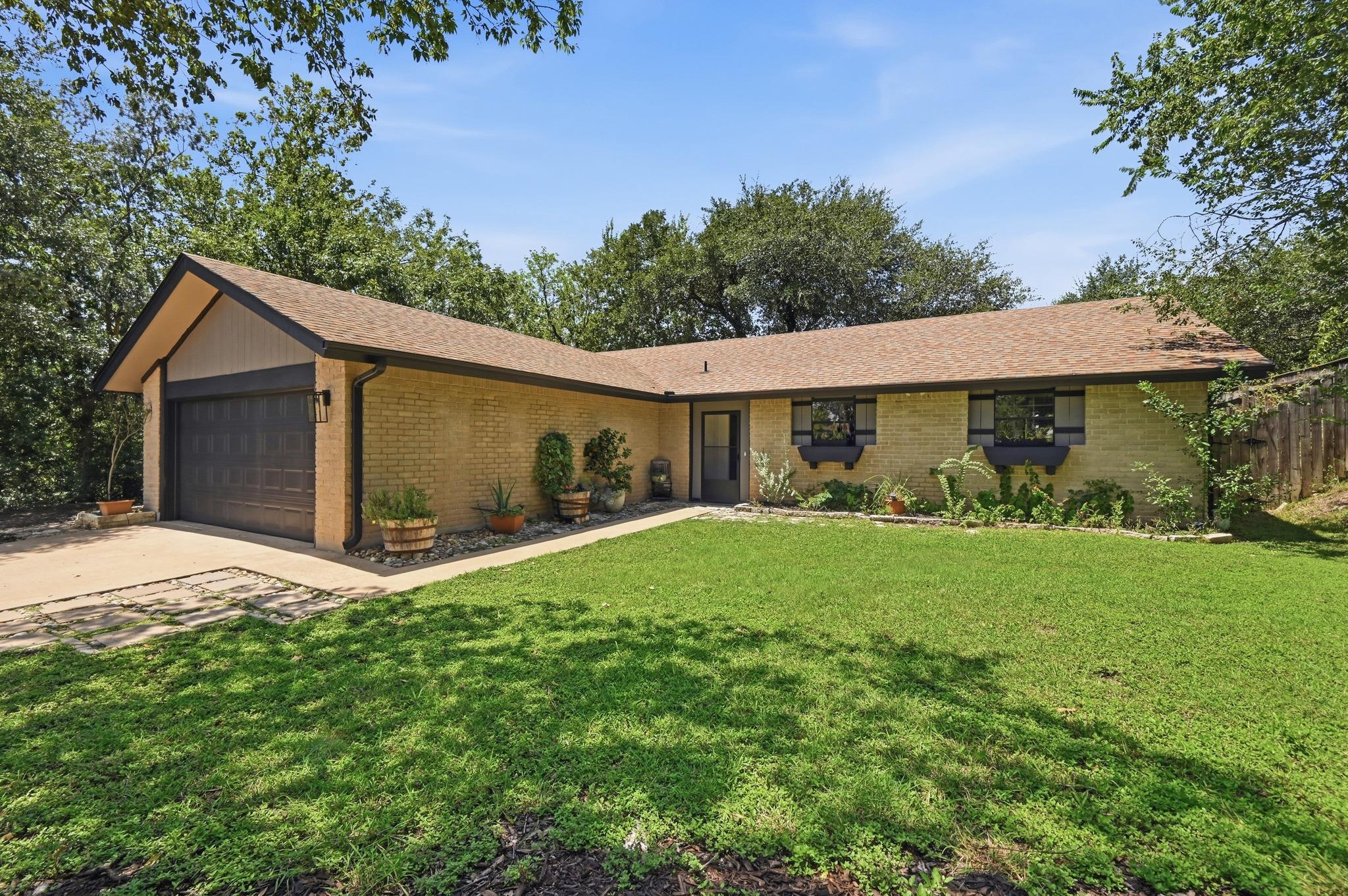 8005 Red Willow DR