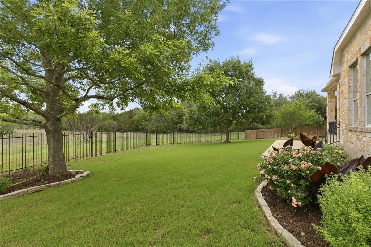 1709 Grassy Field RD