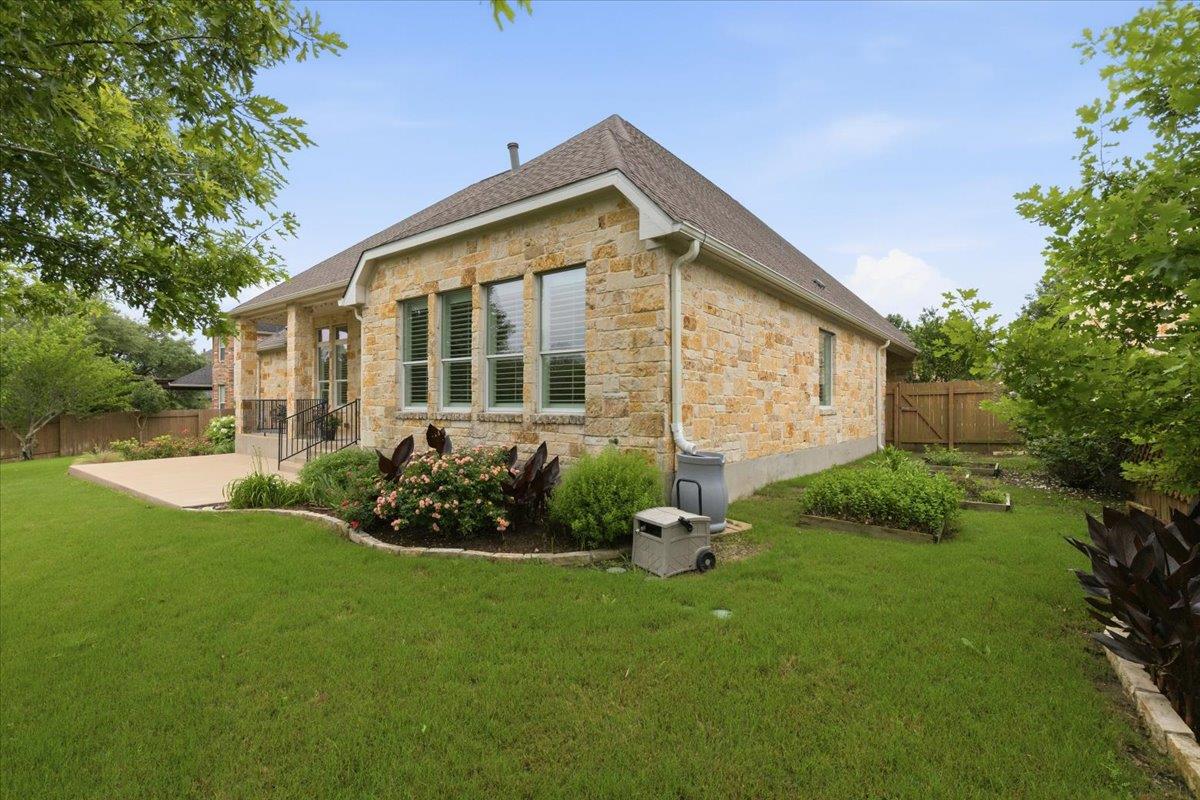 1709 Grassy Field RD