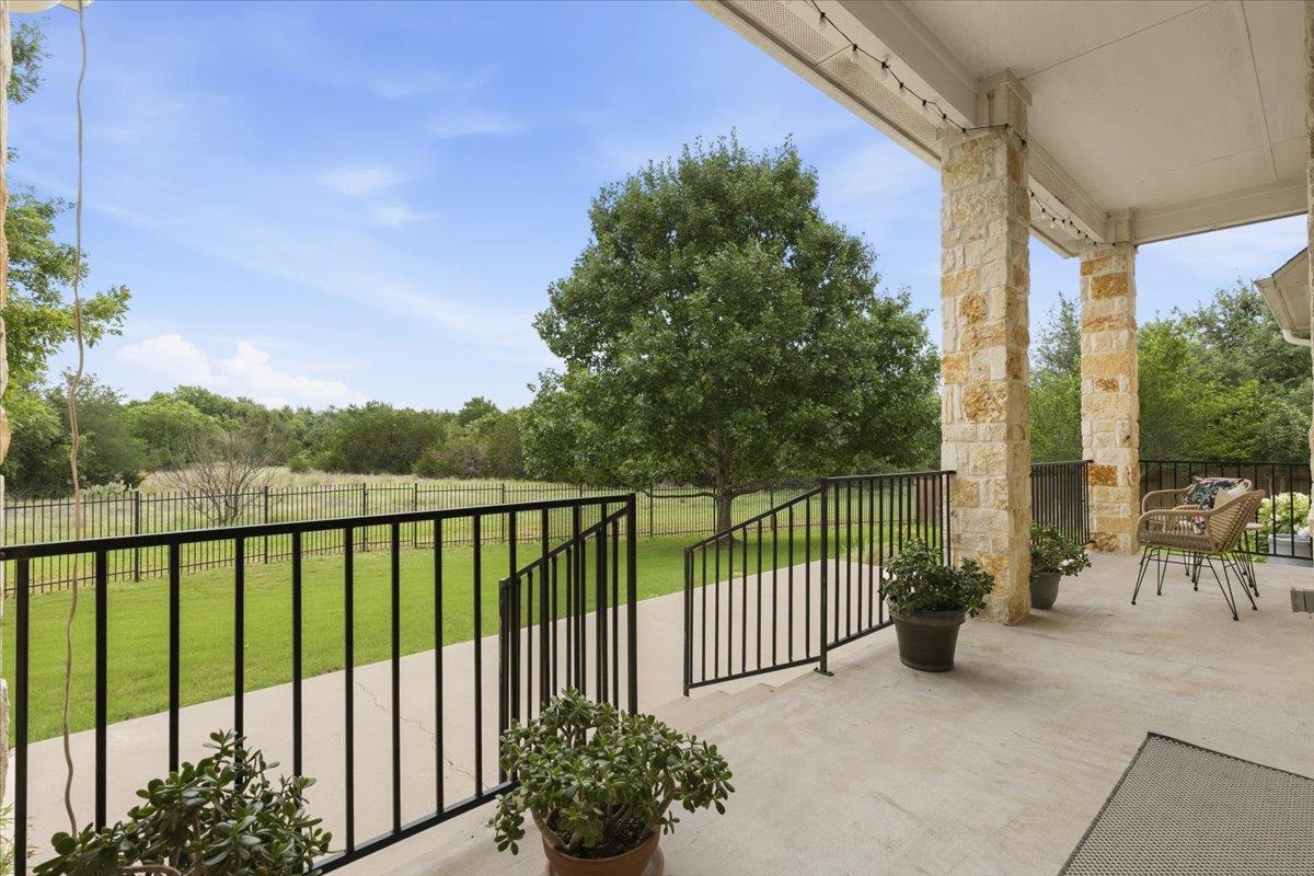 1709 Grassy Field RD