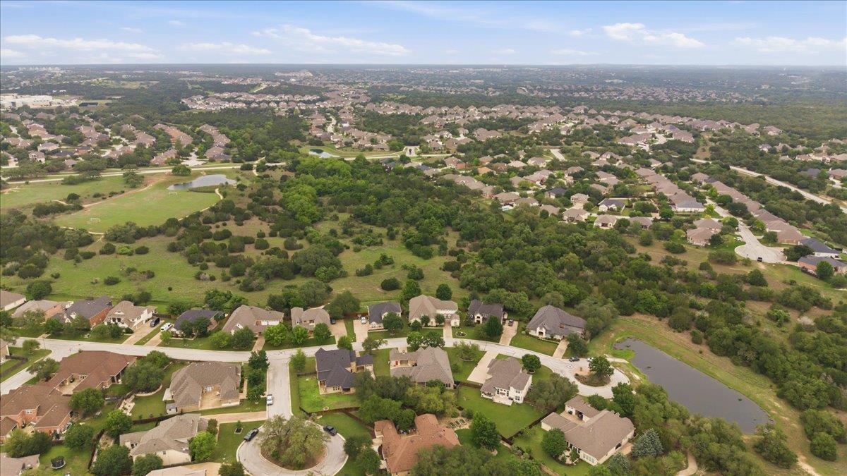 1709 Grassy Field RD