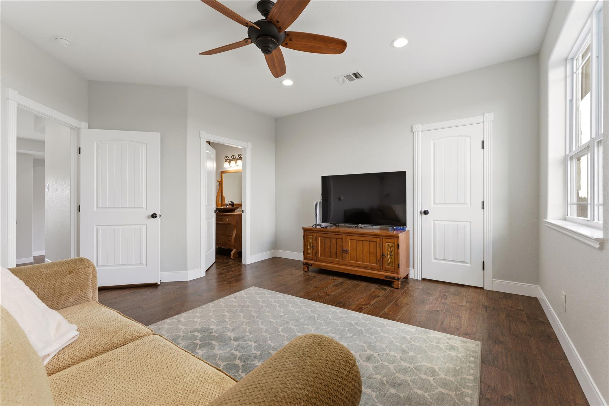 224 Liberty Bell LN