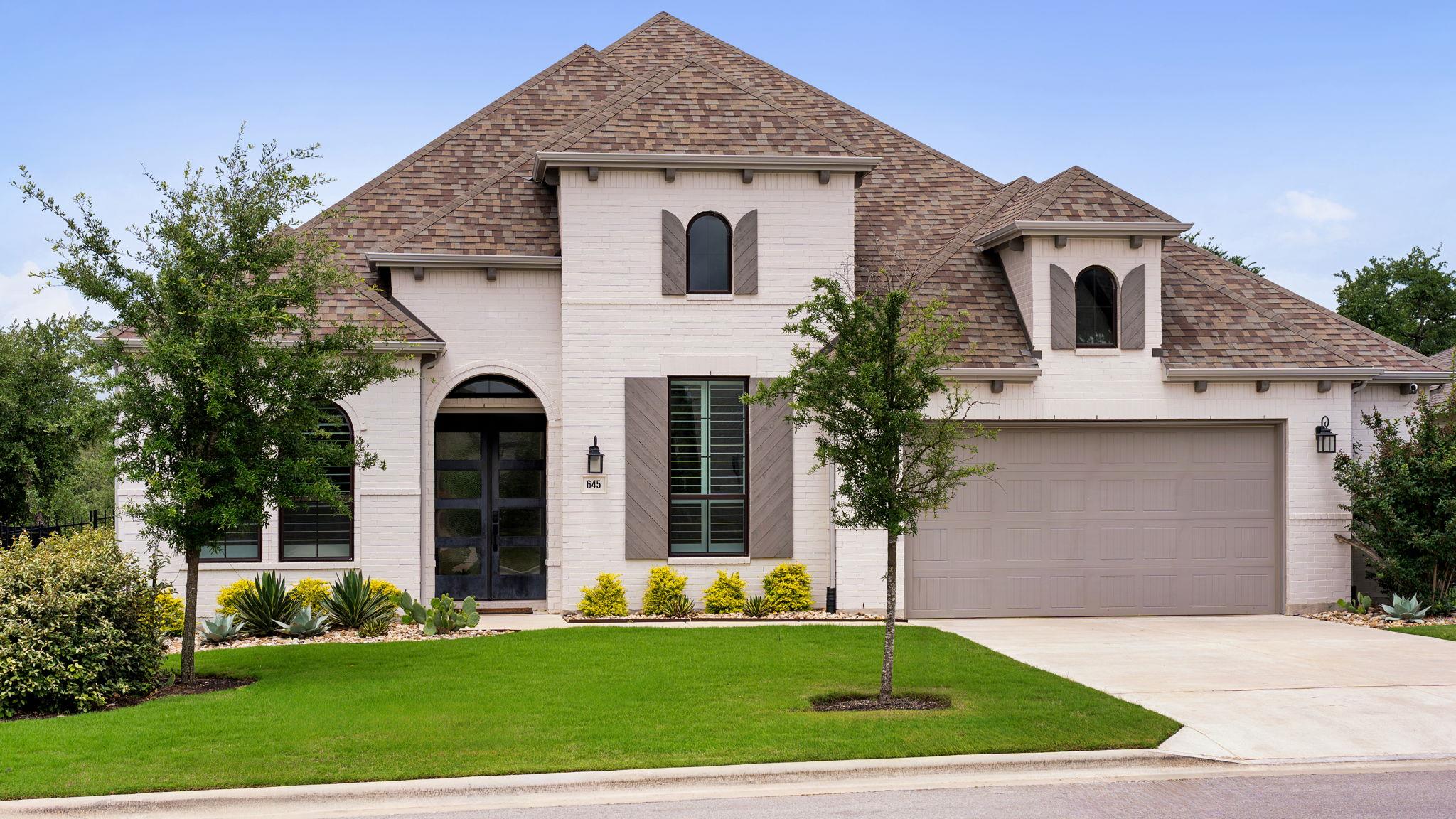 645 Two Creeks LN