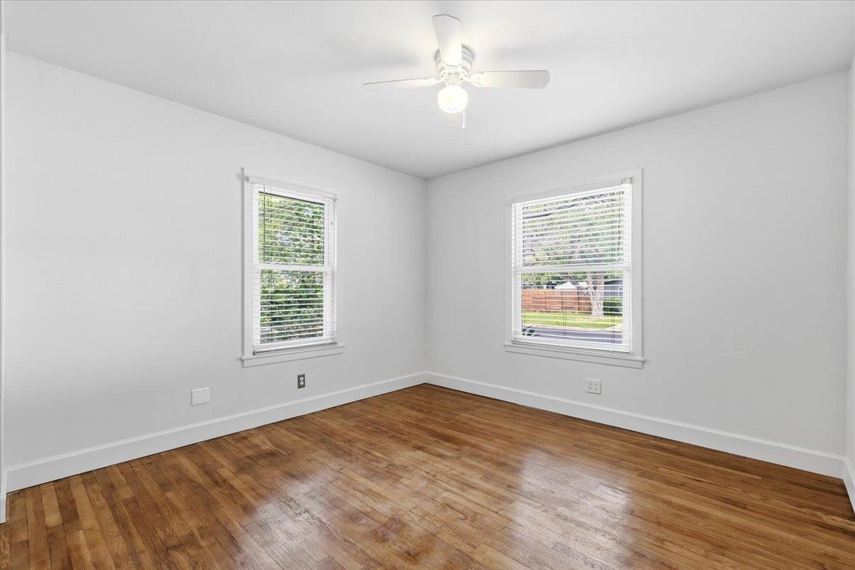 5705 Duval ST