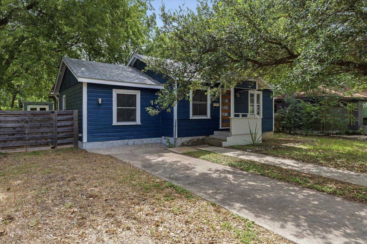 5705 Duval ST