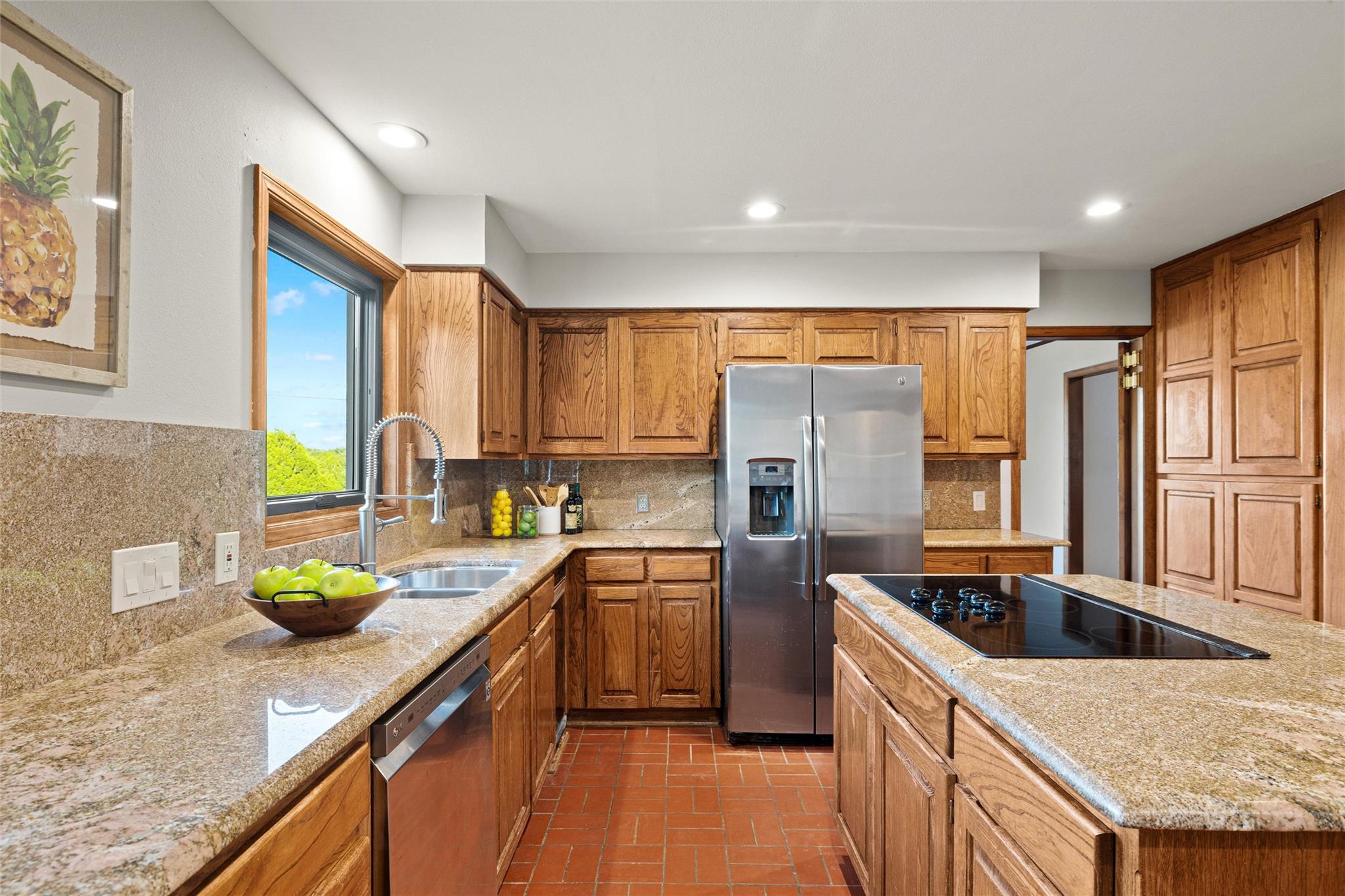 16506 Westview TRL
