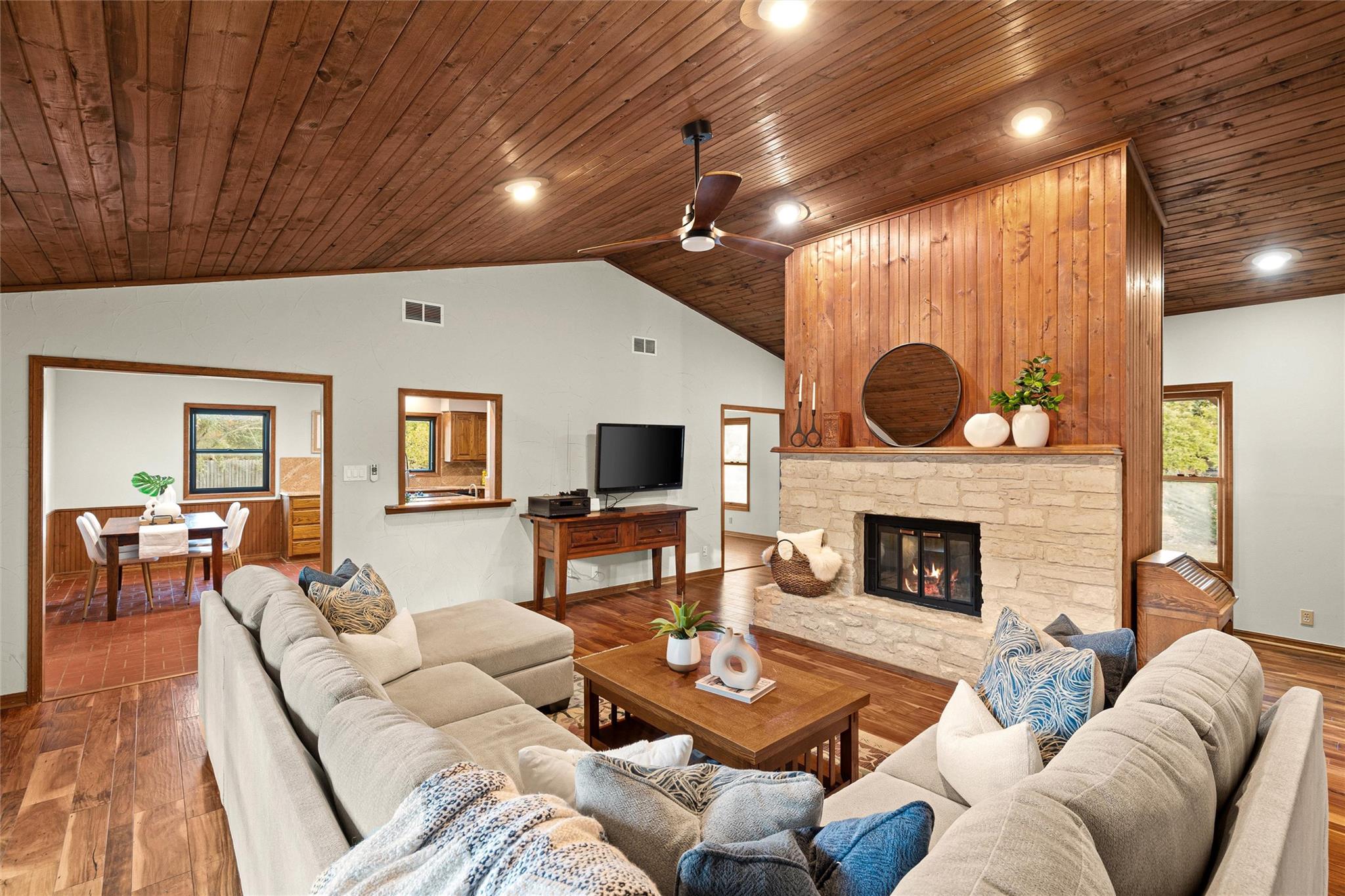 16506 Westview TRL