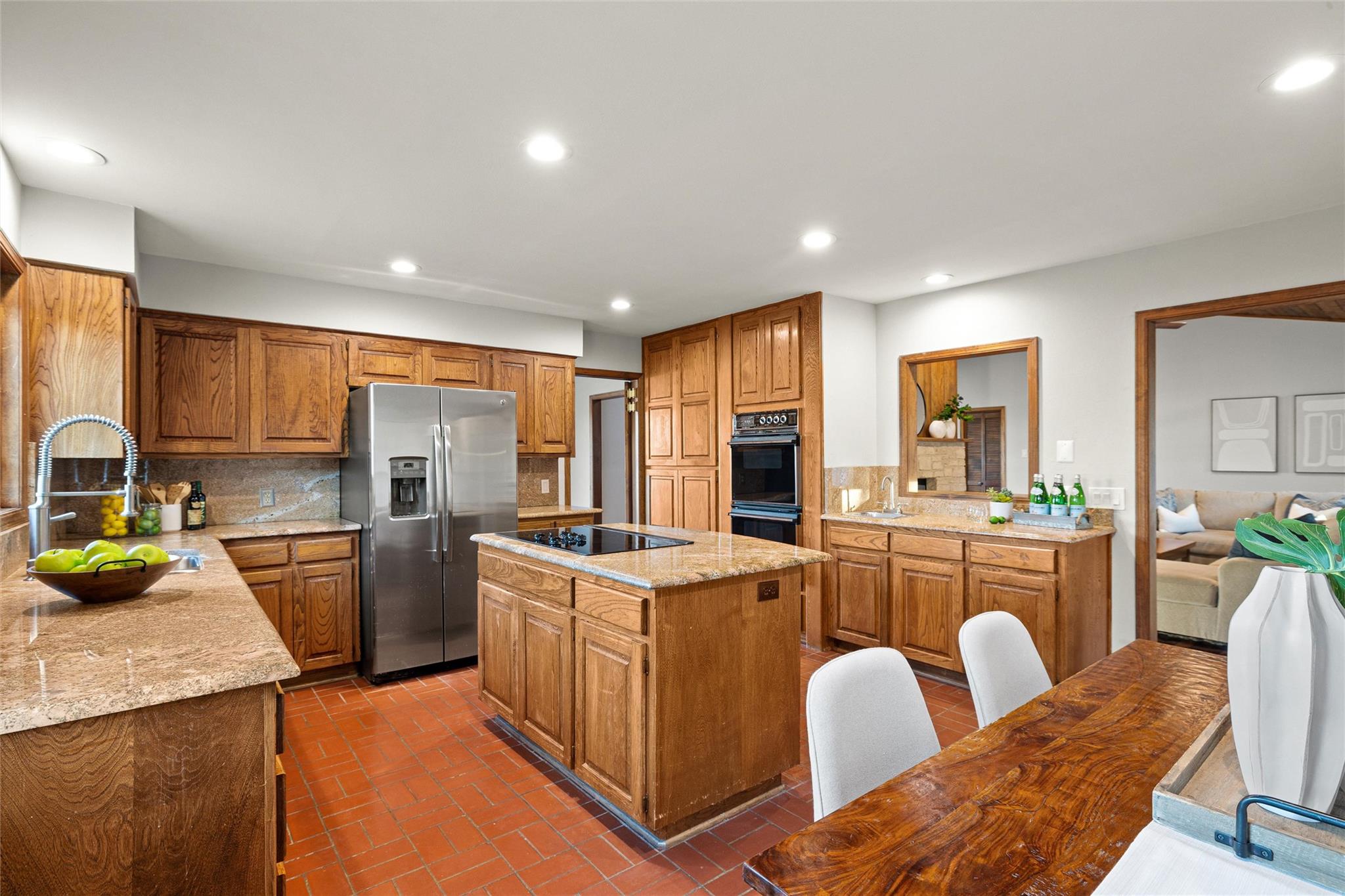 16506 Westview TRL