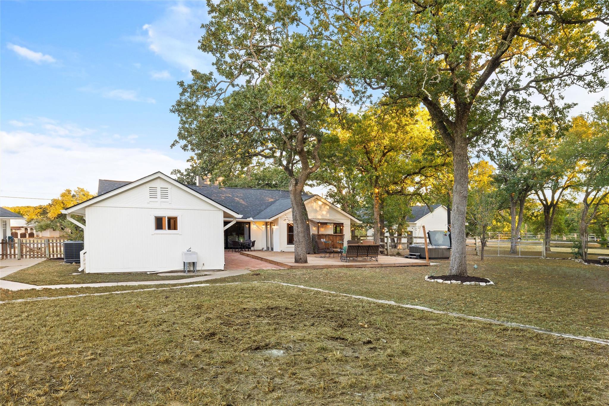 16506 Westview TRL
