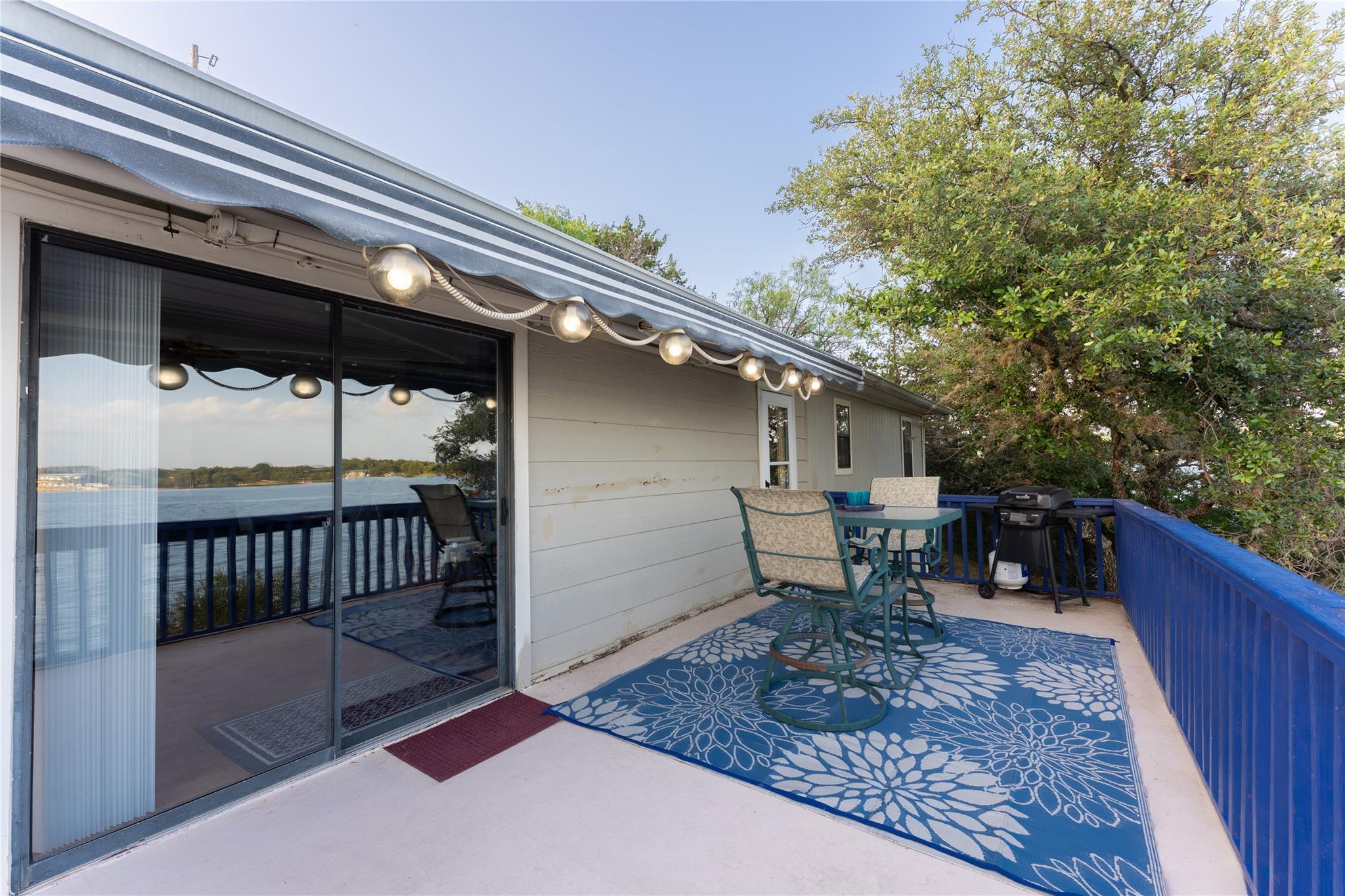 603 Waterway LN