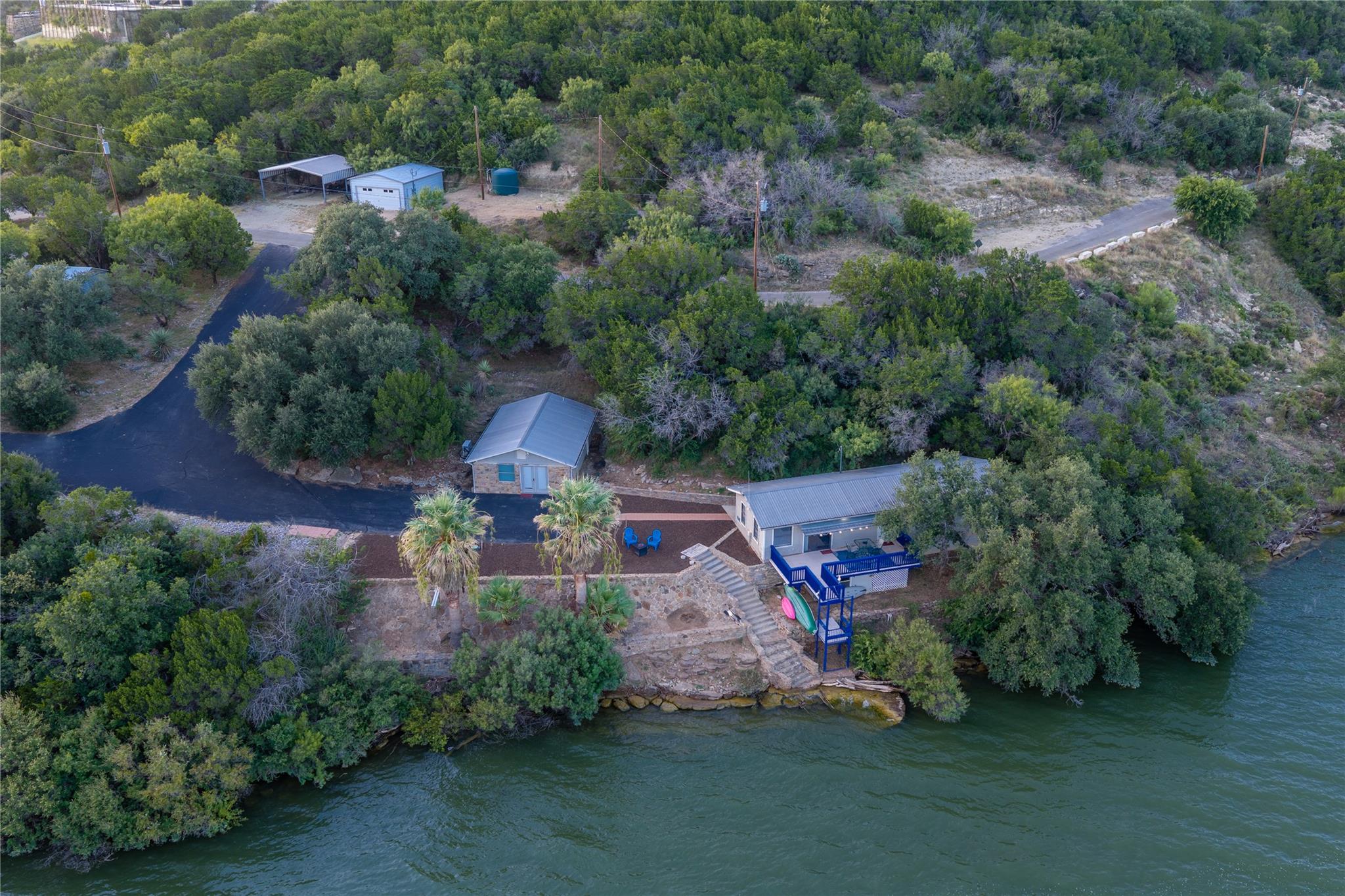 603 Waterway LN