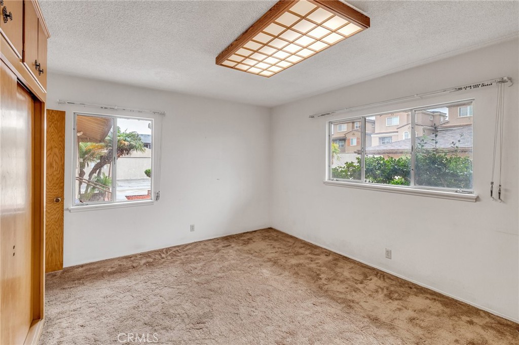 14417 S Budlong Avenue