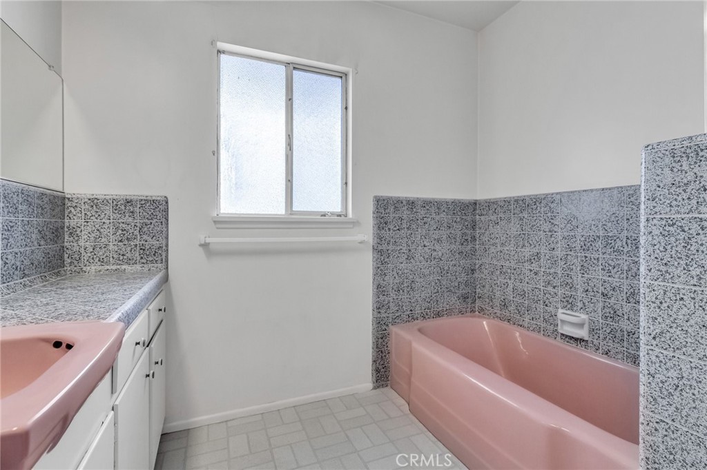 14417 S Budlong Avenue