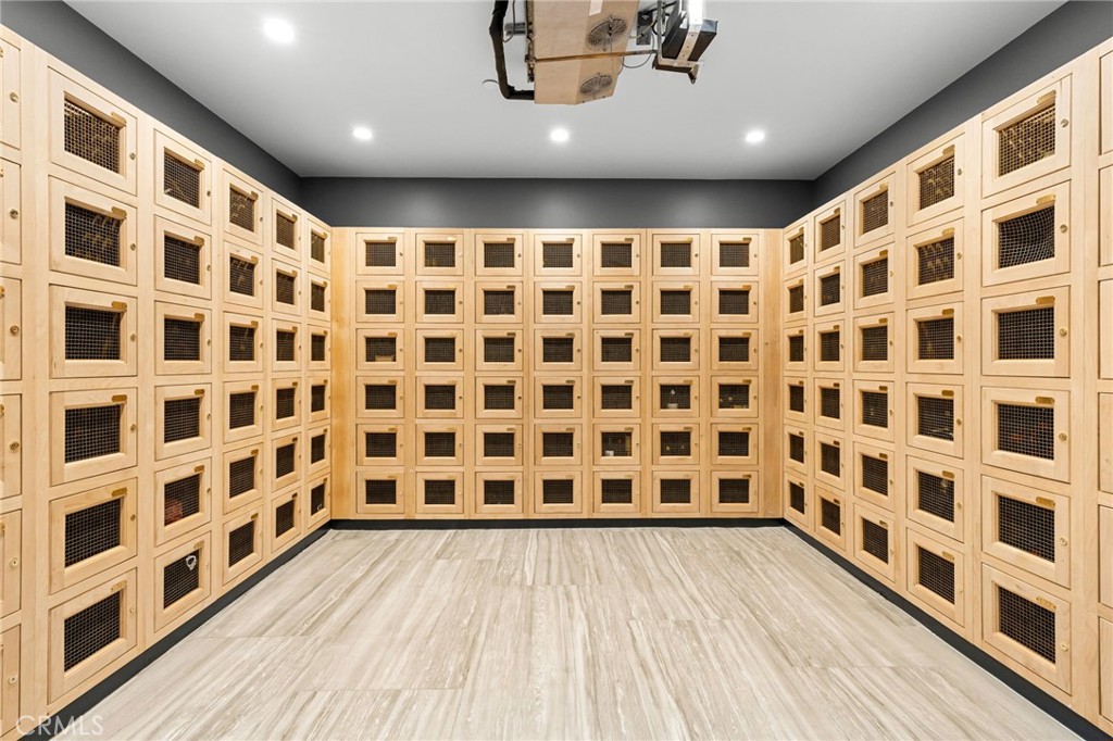 400 W Ocean Boulevard 1603