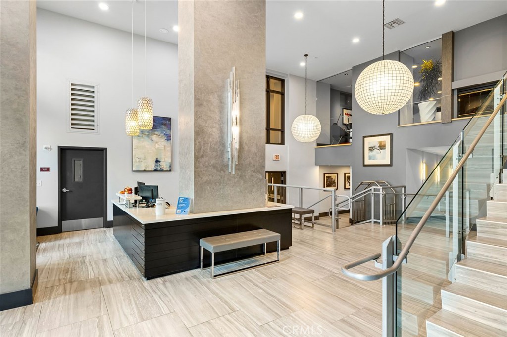 400 W Ocean Boulevard 1603