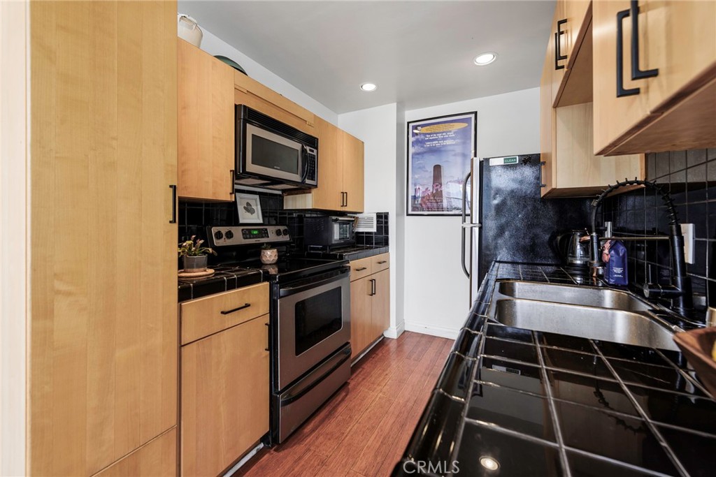 100 Atlantic Avenue 800