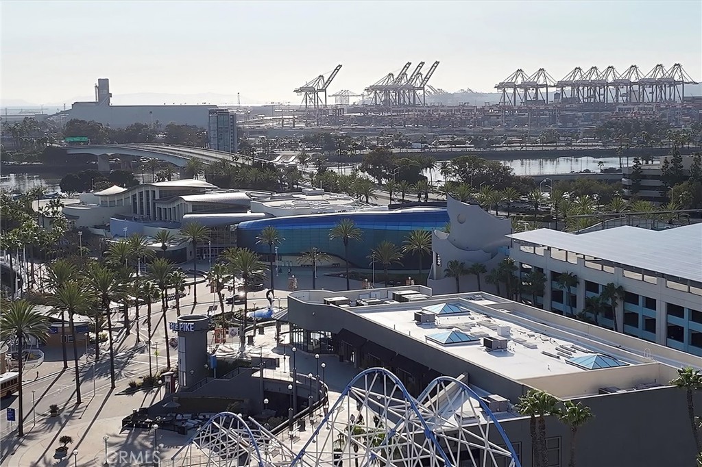 400 W Ocean Boulevard 605