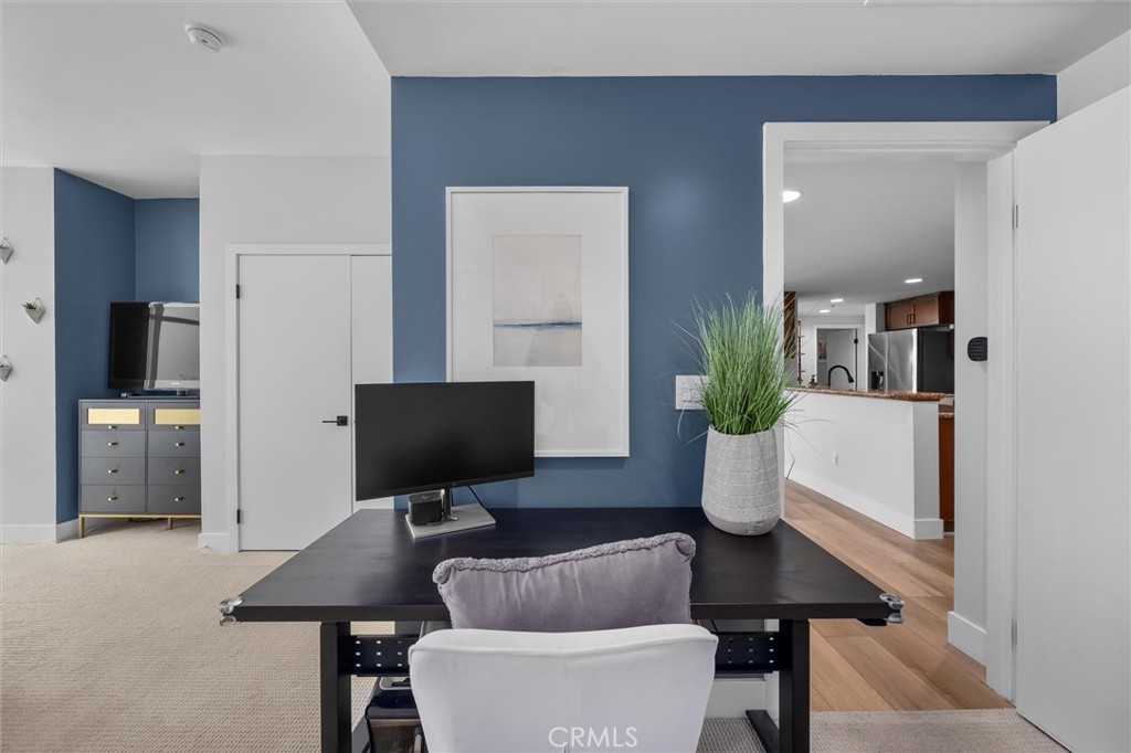 400 W Ocean Boulevard 605
