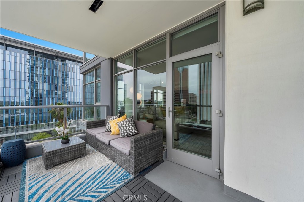 400 W Ocean Boulevard 605