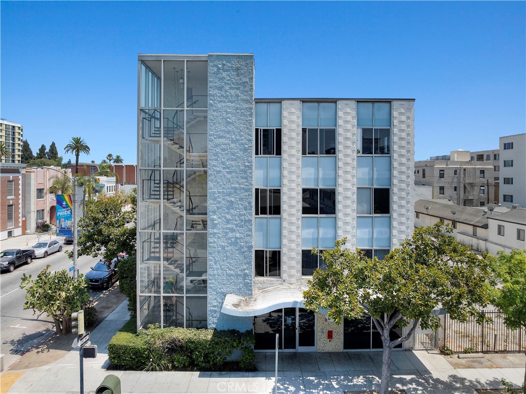250 Linden Avenue 405