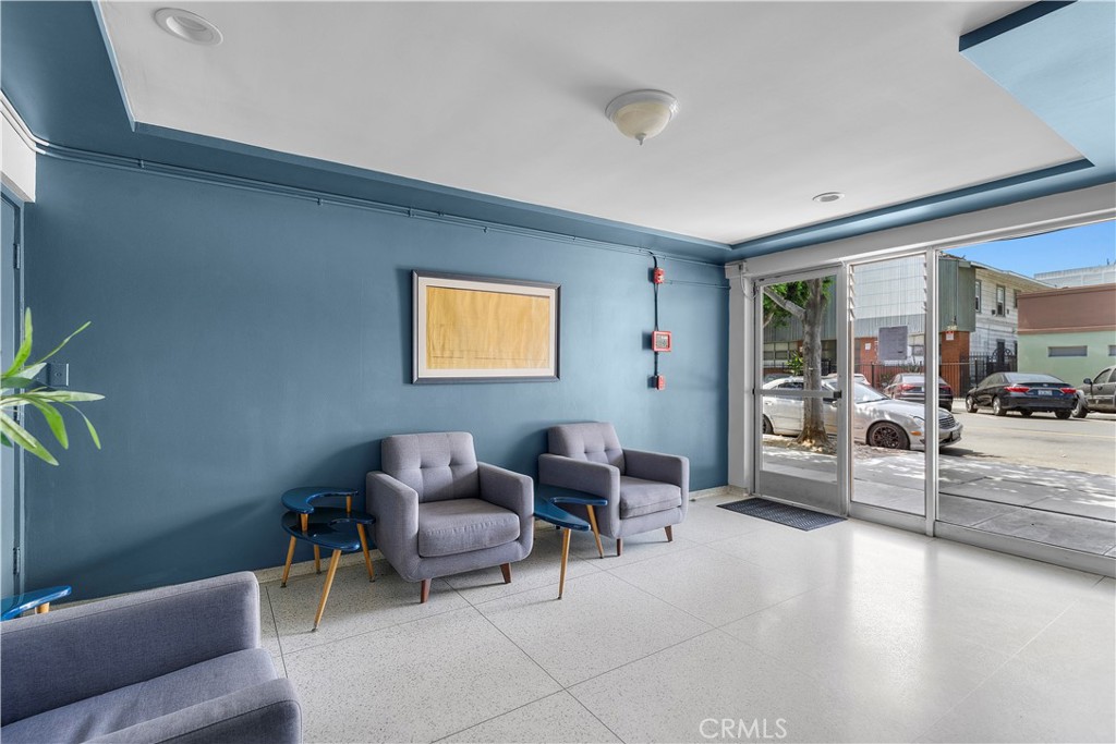 250 Linden Avenue 405