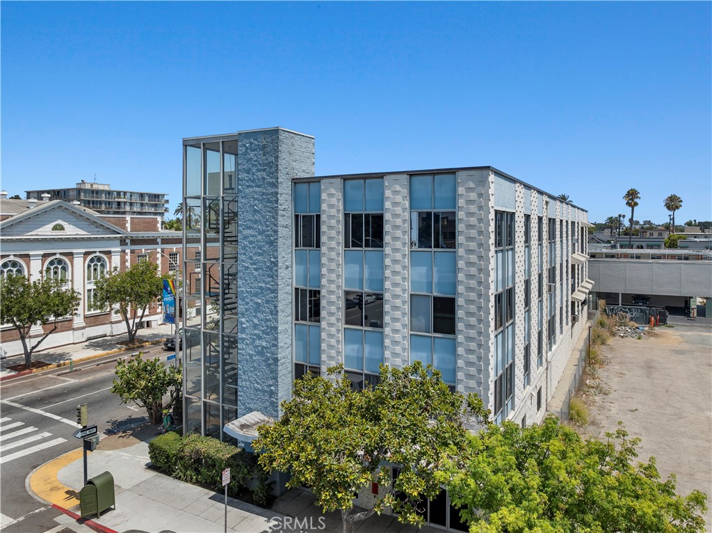250 Linden Avenue 405