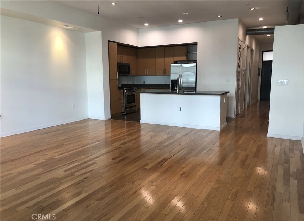 133 The Promenade N N 423
